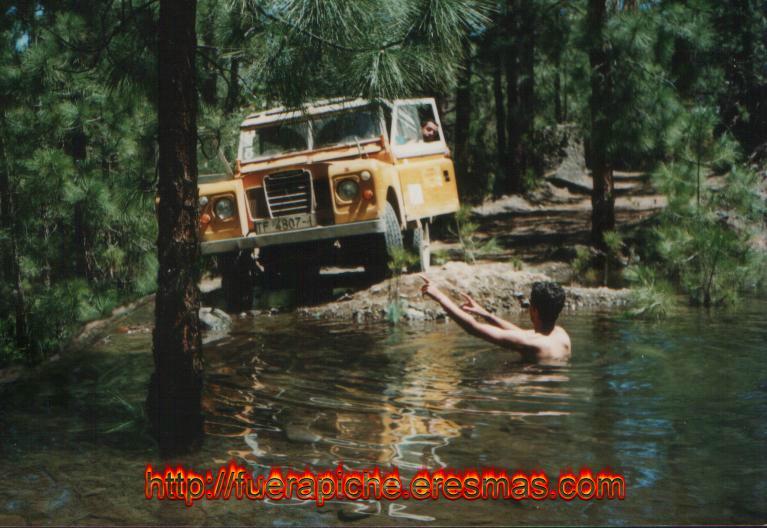 land rover santana